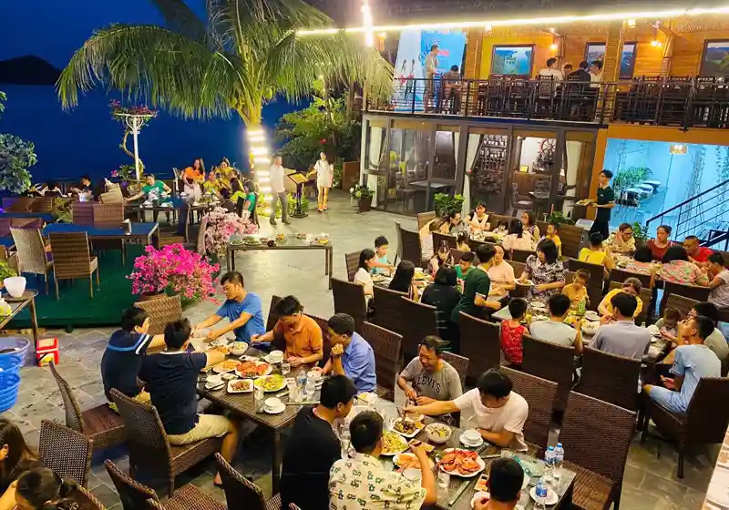 Checklist Đi Cát Bà Cho Người Mới: 10 Thứ Nên Chuẩn Bị Trước Chuyến Đi 5 Địa điểm ăn ngon ở Cát Bà